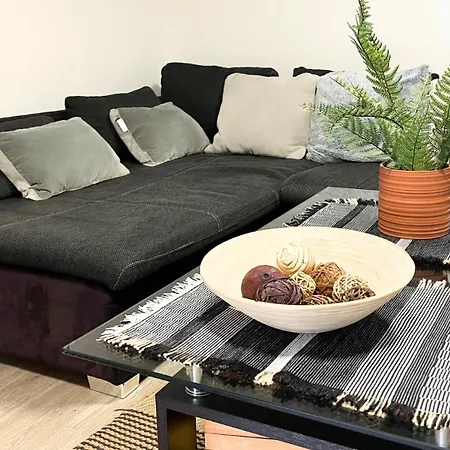 Jacuzzi, Hot Tub,&sauna Retreat Near Hévíz Apartamento