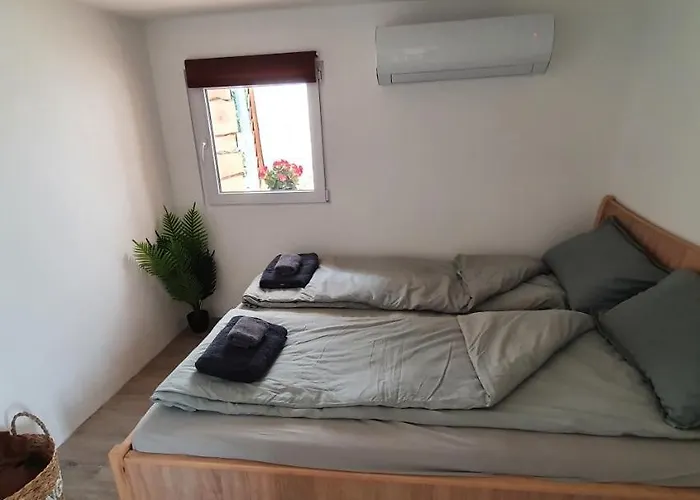 Jacuzzi, Hot Tub, And Sauna Retreat Near Heviz Lejlighed *