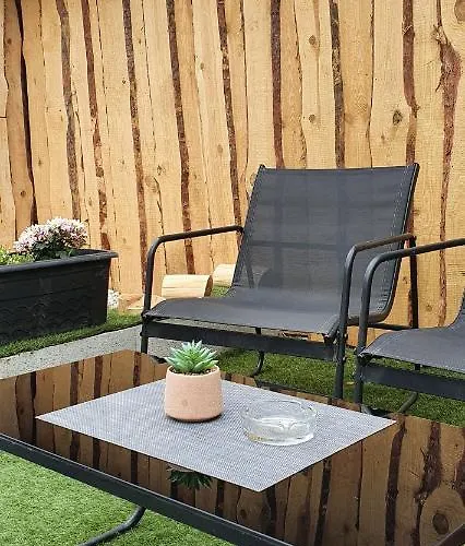 Jacuzzi, Hot Tub, And Sauna Retreat Near Heviz