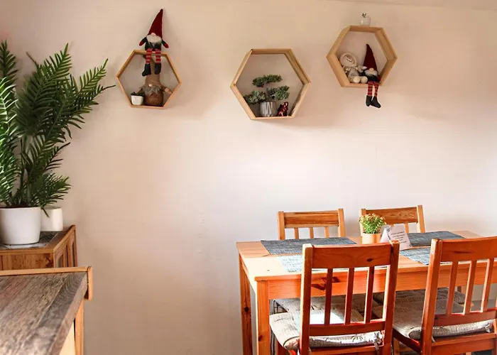 Jacuzzi, Hot Tub,&sauna Retreat Near Hévíz Apartman Rezi