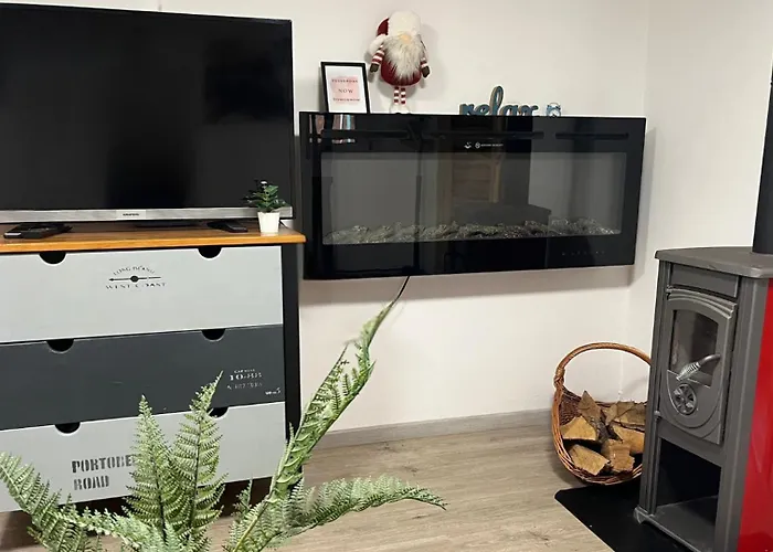 Jacuzzi, Hot Tub, And Sauna Retreat Near Heviz *