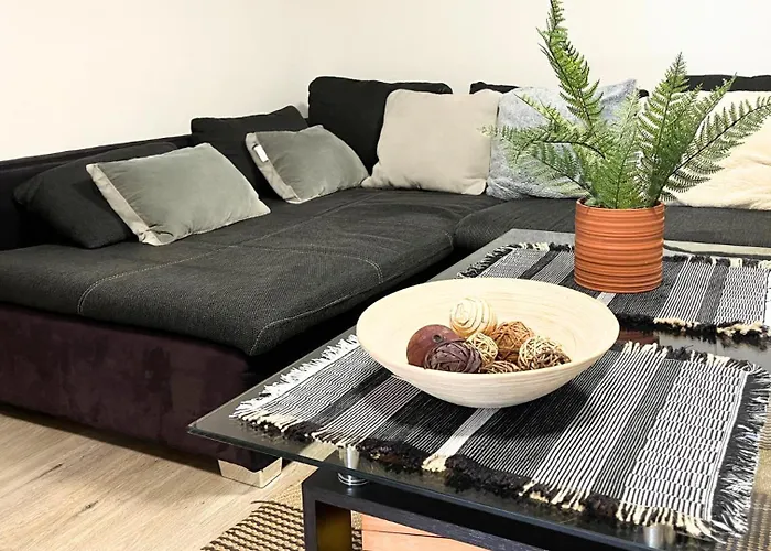 Jacuzzi, Hot Tub, And Sauna Retreat Near Heviz Lejlighed